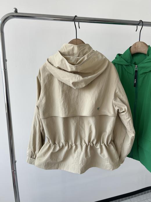 高尔夫🏌‍♀原单外套，韩国🇰🇷客供面料，微微皱感，上档次，打高尔夫🏌‍♀或者日常穿都很好穿，微宽松的休闲版型，腰部可调节，数量不多、20多件！ 商品图6