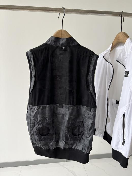 纯原马甲🍁🍁，纯纯的原单货，这款必须好好夸夸，工艺超级复杂，工厂做韩国订单加工时，一天只能做几件衣服，可见其难度相当大，经典拉链设计，后背内部有防风口，外面做了贴兜设计，细节处更显品质，数量不多！ 商品图7