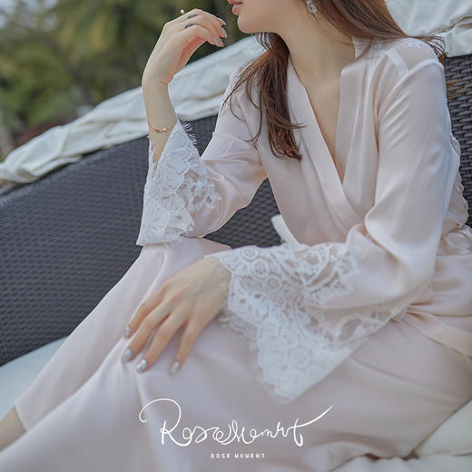 微喇袖背部蕾丝设计 真丝长袖长裤套装 T221016 商品图1