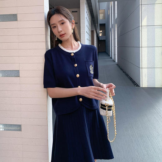 奢姿大码女装2025夏季绣花设计减龄针织两件套胖妹妹通勤时尚套装9452969750【1】 商品图1