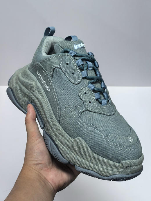 夏季特惠💰620 Triple S 巴黎世家复古老爹鞋 牛仔布 全套原纸板楦头开发 原汁原味的灵魂版型 商品图0