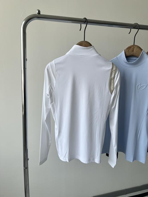 25新款，兔耳朵原单打底衫，原单货，超级好看的一款，牛奶丝罗文拼接，质感超赞，袖子拼接更是亮点，胸前立体LOG O，数量不多！ 商品图8