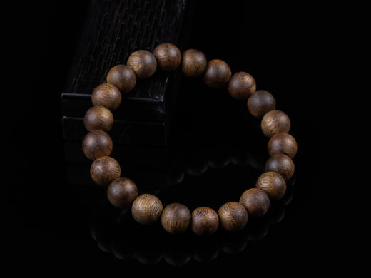 XY0215沉香13mm素圈大手串14克 商品图2