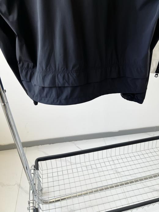 25春款，林德伯格原单高尔夫外套，面料有弹力，超舒服，薄厚适中，既可以做外套，又可以做防晒，下摆可以抽绳，简单帅气，双拉头设计！数量不多！ 商品图8