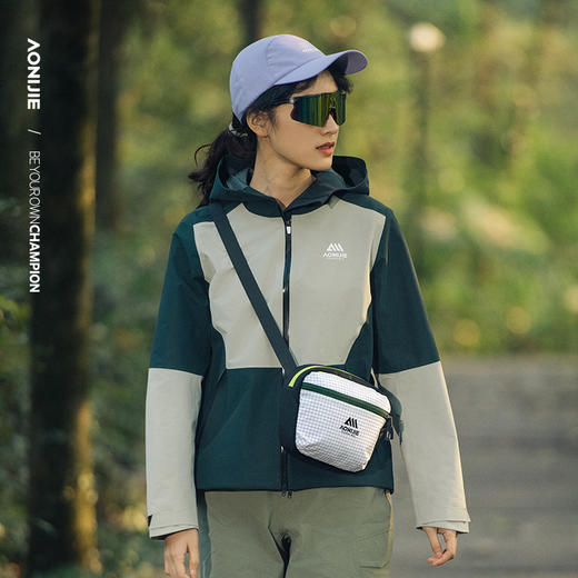 奥尼捷户外徒步挎包轻量透气耐磨防泼水斜挎包短距离徒步挎包休闲包FH2504 商品图2