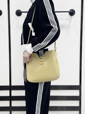 CELINE赛琳CAMILLE16可调节可拆卸肩带小牛皮小号光滑牛皮革手袋（HH）