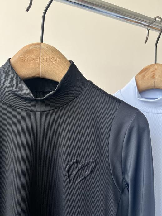 25新款，兔耳朵原单打底衫，原单货，超级好看的一款，牛奶丝罗文拼接，质感超赞，袖子拼接更是亮点，胸前立体LOG O，数量不多！ 商品图4