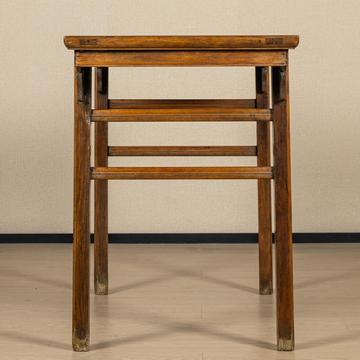 清早期 黄花梨镶瘿木夹头榫如意云纹酒桌 商品图4