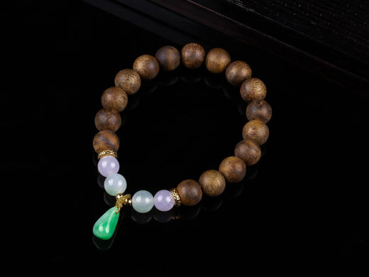XY0240沉香+阳绿随形翡翠小提溜手串 商品图7