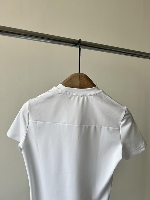 PInG原单T，简约款，面料有弹力，棉感，质感很好！高级显瘦！胸前印花，低调而又有内涵！数量不多！ 商品图6