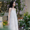 两三事 屿岸吟风 2025夏季新款立体花朵吊带裙小仙女印花连衣裙 商品缩略图4