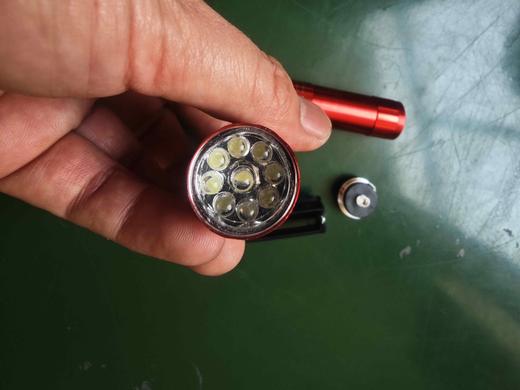 【货号01462】9灯手电筒小型电筒安装7号电池手电筒迷你电筒 商品图4