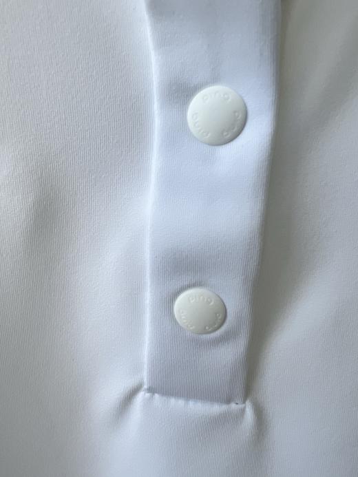 PinG原单打底衫，韩国🇰🇷客供面料，有弹力，质感棒棒的，胸前立体印花，辅料齐全，扣子有L OGO，袖子拼色设计，简约的基础款，细节品质超赞！ 商品图5