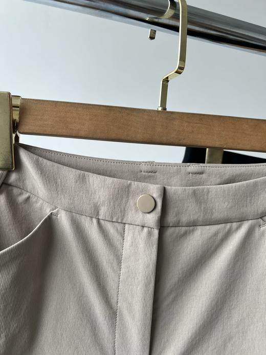 韩国订单，代购1400+ VOIvik高尔夫春款微喇商务休闲款，四面弹质地，里层华夫格略带绒感，透气性好，后腰皮筋包容性好，非常舒适，做工精致。 商品图4