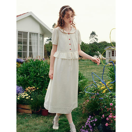 两三事 纯澈引力 2025夏季新款小清新拼色纽扣绑带a字连衣裙 商品图3