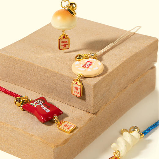 旺旺周边 旺满福袋盲盒挂件 手机链钥匙扣挂件礼物挂件 商品图1