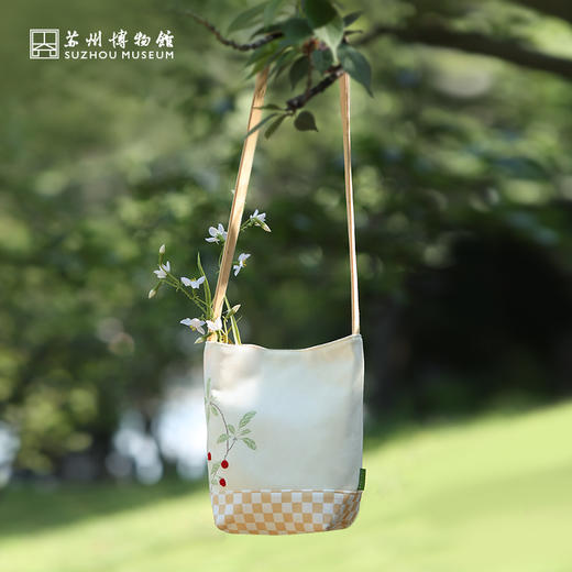 苏州博物馆 过枝樱桃绒布包 商品图0
