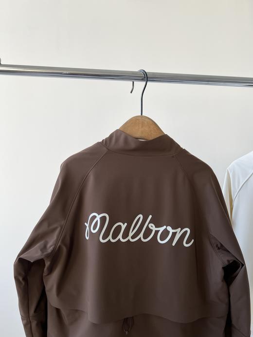 25春款MB纯原高尔夫🏌‍♀棒球服外套，超级好看的小短款，韩国🇰🇷客供面料，超有质感，轻防水，而且面料带弹力，无论是运动或者日常穿都超舒服，百搭的小短款，搭裤子和裙子都好搭 商品图8