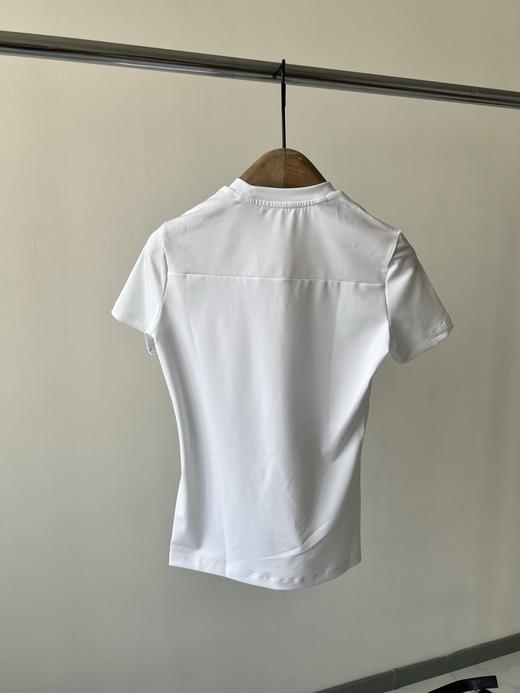 PInG原单T，简约款，面料有弹力，棉感，质感很好！高级显瘦！胸前印花，低调而又有内涵！数量不多！ 商品图5