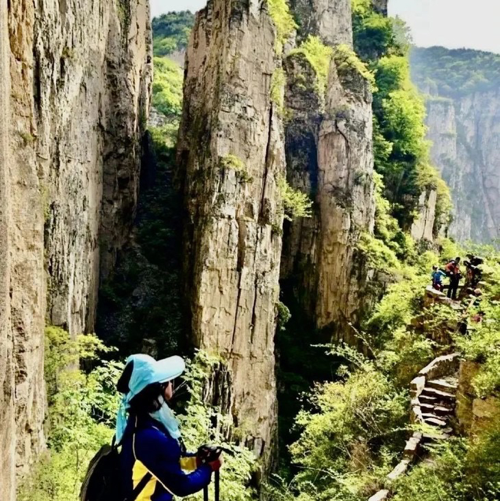 五一3天【西太行徒步 立减80元】满山连翘花开の瑛姑峡-天生桥-鹅屋-三山垴-罗姐寨 这里藏着世界级的风景！