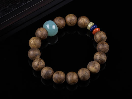 XY0234沉香+翡翠苹果珠三宝手串 商品图4