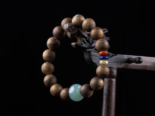 XY0234沉香+翡翠苹果珠三宝手串 商品图8