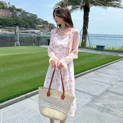 奢姿大码女装2025夏季减龄碎花荷叶边V领两件套胖妹妹时尚套装9952969686 商品图1