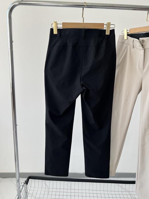 韩国订单，代购1400+ VOIvik高尔夫春款小脚裤，商务休闲款，四面弹质地，里层华夫格略带绒感，透气性好，后腰皮筋包容性好，非常舒适，做工精致。 商品图7