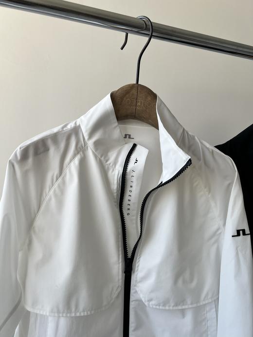 25春款，林德伯格原单高尔夫外套，面料有弹力，超舒服，薄厚适中，既可以做外套，又可以做防晒，下摆可以抽绳，简单帅气，双拉头设计！数量不多！ 商品图2