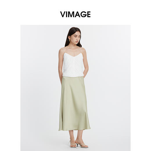 VIMAGE纬漫纪垂坠缎面高腰显瘦高级感百搭纯色半身裙夏季新款VB2406302 商品图7