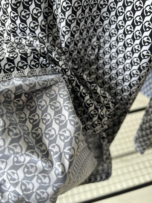 FG原单经典印花半高领T，韩国🇰🇷客供面料、有弹力，半高领印花LOGO设计，简单大气，百搭，面料冰冰凉凉的，既可以做防晒，又可以做打底，日常穿或者运动穿都合适！数量不多！ 商品图6