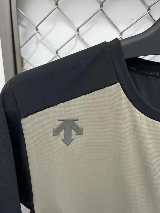 原单正品迪桑特25新款运动速干圆领短袖，尺码M-3XL 商品图1