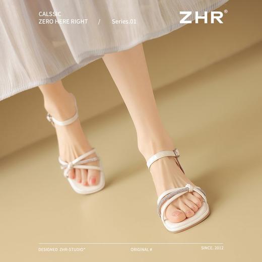 ZHR时尚一字凉鞋2025新款洋气ins水钻凉鞋百搭仙女风粗跟凉鞋轻便 商品图6