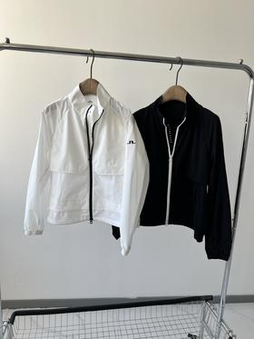 25春款，林德伯格原单高尔夫外套，面料有弹力，超舒服，薄厚适中，既可以做外套，又可以做防晒，下摆可以抽绳，简单帅气，双拉头设计！数量不多！