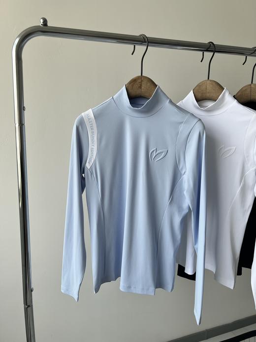 25新款，兔耳朵原单打底衫，原单货，超级好看的一款，牛奶丝罗文拼接，质感超赞，袖子拼接更是亮点，胸前立体LOG O，数量不多！ 商品图0