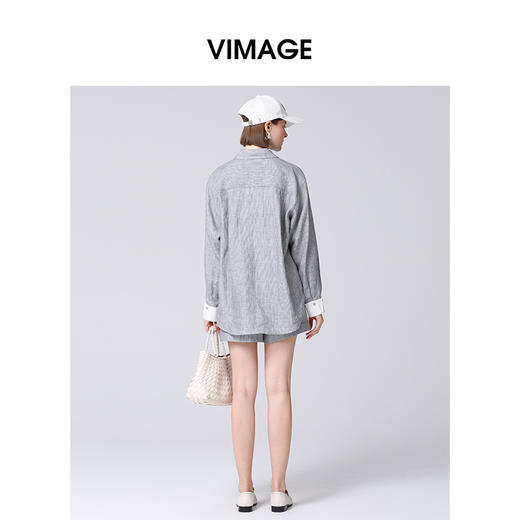 VIMAGE纬漫纪亚麻时尚摩登舒适灰色休闲宽松直筒短裤2025夏季新款V2305930 商品图4