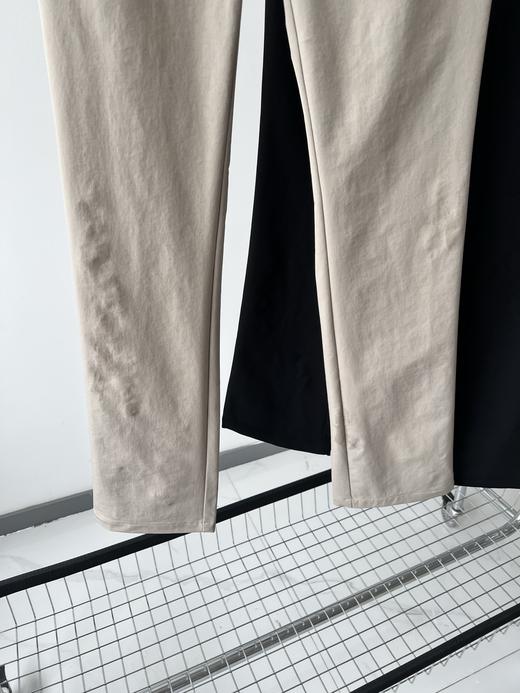 韩国订单，代购1400+ VOIvik高尔夫春款微喇商务休闲款，四面弹质地，里层华夫格略带绒感，透气性好，后腰皮筋包容性好，非常舒适，做工精致。 商品图2