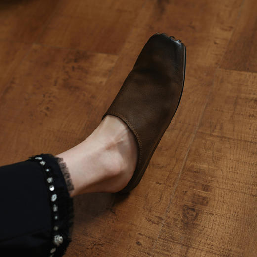 法式包头半拖鞋！2025女款外穿圆头凉鞋一脚蹬复古夏天平底鞋！ 商品图1