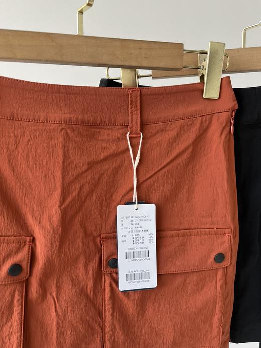 韩国🇰🇷高er夫BOB春夏新款女工装半裙，客供面料，质感超好，三标齐全，品相完美，磨砂质感的速干面料，透气性超好，吸湿排汗，休闲运动风，侧拉链穿着，脱卸方便，内配有安全裤，前身两侧工装口袋 商品图1