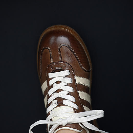 德训鞋！女款真皮春秋季！2025新款复古平底小白鞋通勤运动休闲鞋！ 商品图3