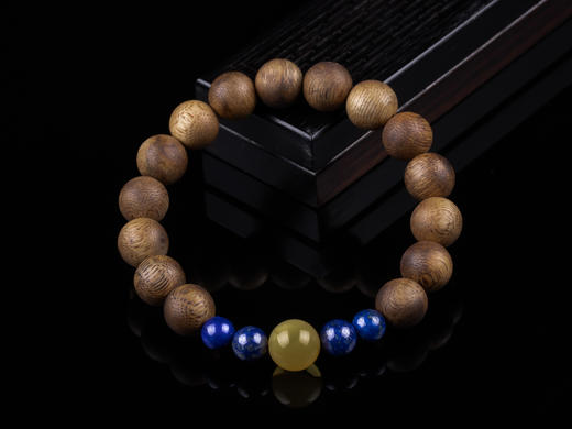 XY0181沉香+蜜蜡青金石手串 商品图0