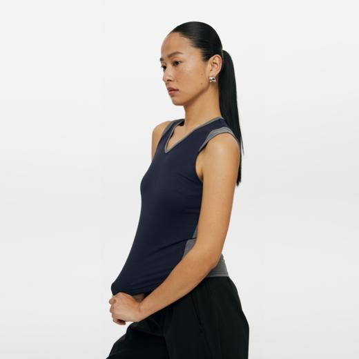 oneup运动拼色V领背心 商品图3