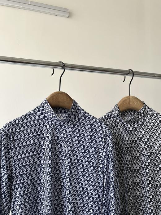 FG原单经典印花半高领T，韩国🇰🇷客供面料、有弹力，半高领印花LOGO设计，简单大气，百搭，面料冰冰凉凉的，既可以做防晒，又可以做打底，日常穿或者运动穿都合适！数量不多！ 商品图3