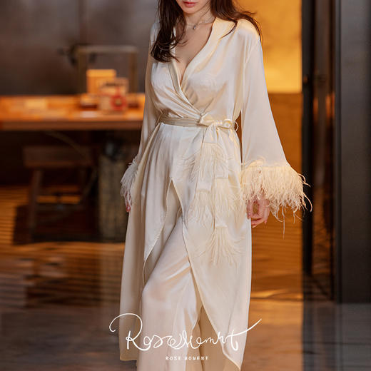 轻奢优雅真丝羽毛套装 T231171 商品图1