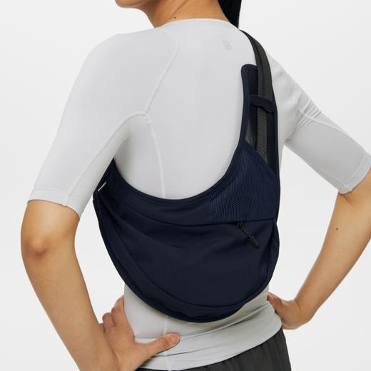 oneup运动腋下斜挎包 商品图0