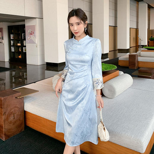 奢姿大码女装2025夏季气质立领旗袍裙子胖妹妹简约时尚减龄连衣裙9951801129 商品图0