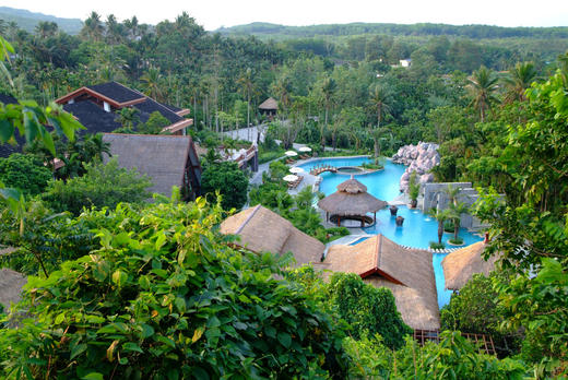 ★周末不加价★￥588起/晚！ 热带绿意环抱【海南七仙岭君澜度假酒店】入住温泉入户，含小鱼温泉、户外野溪温泉、雨林花环手作等多项玩乐！另有雨林别墅房，下午茶/晚餐等可选~有效期至2025年9月20日 商品图3