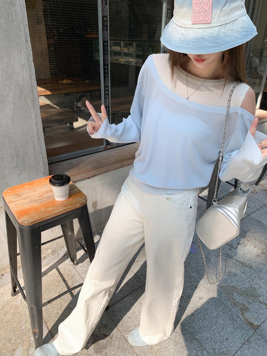 【149元任选2件】现货！蓝色露肩针织衫 商品图9