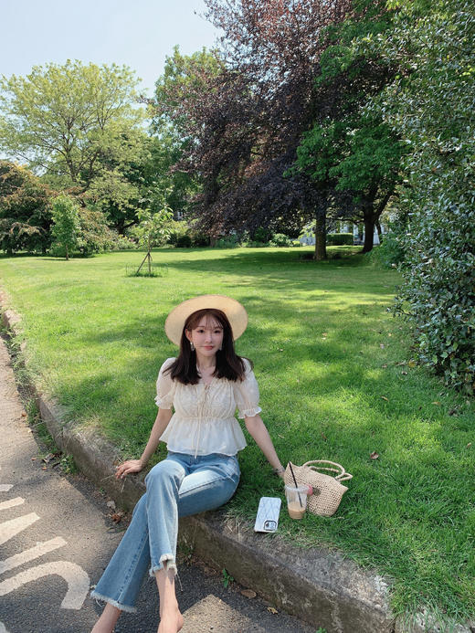 金蘑菇菇 Rose Azalee波特兰玫瑰 /乖巧法式刺绣小短款设计感衬衫 商品图5