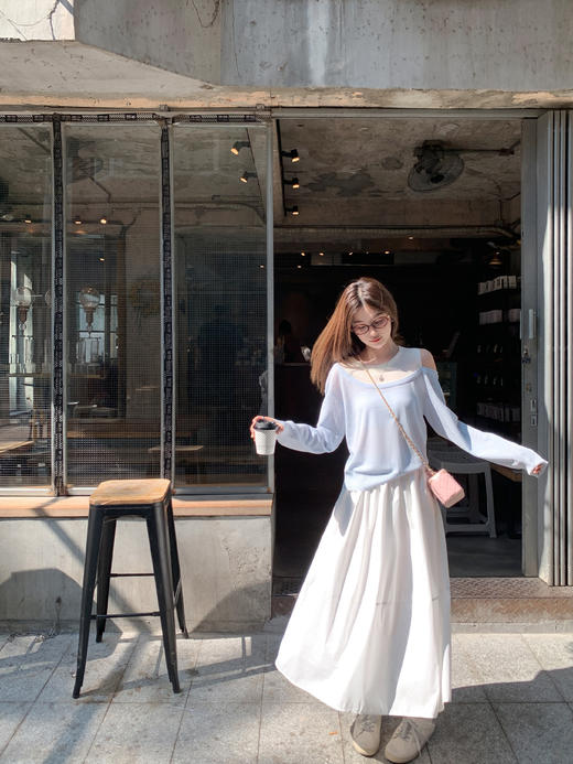 【149元任选2件】现货！蓝色露肩针织衫 商品图13